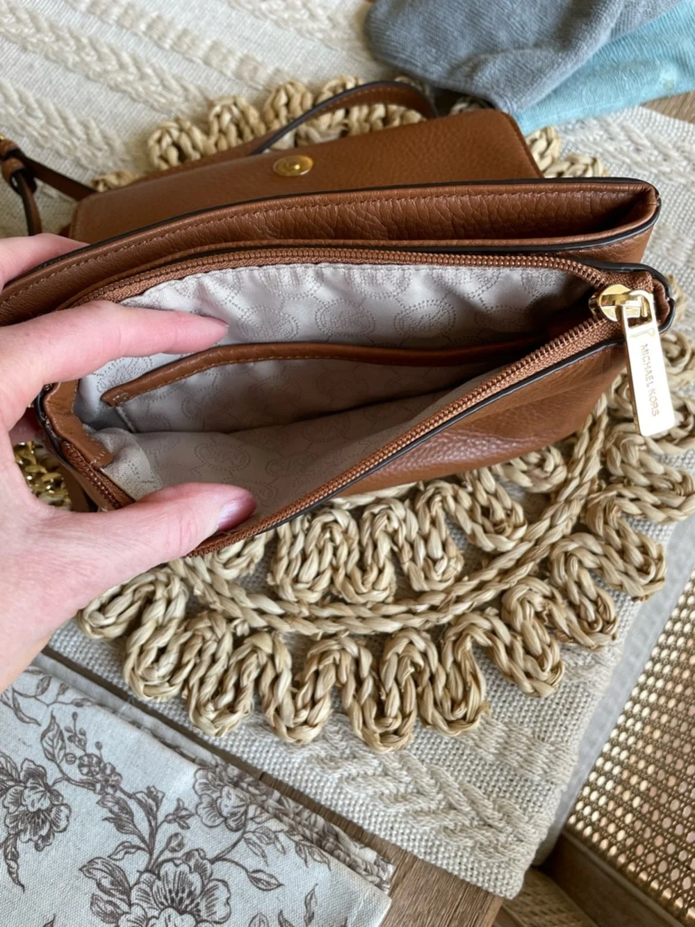Michael Kors Beautiful Chestnut Pebble Leather Crossbody Purse w/Built In Wallet - Picture 9 of 13